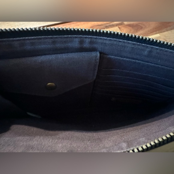 Madewell The Leather Pouch Clutch Saddle Leather Zip Up - Picture 2 of 3